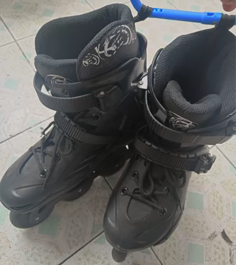 之前大一参加社团买的 后面因为有其他事情要...