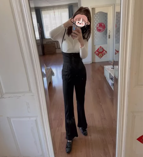 实物拍摄带标签连体裤，一次没穿过全新，本人...