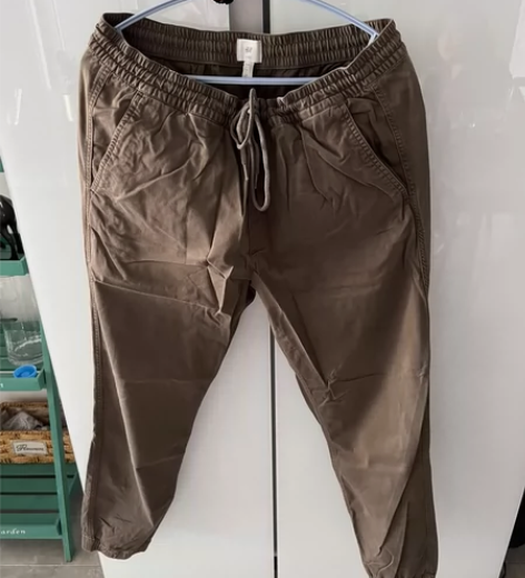 H.M男士休闲裤 尺码175/96A47元...