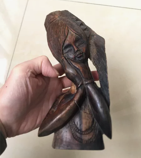 工艺品木雕女孩(思念)，高21，宽10.5...