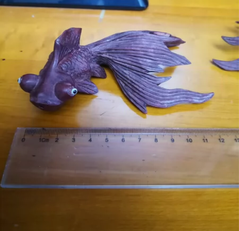 龙眼木金鱼木雕一对120包邮，售出不退换。...