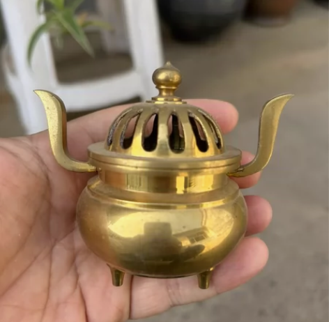 鎏金熏炉，品相完好，做工精美，尺寸请参考手...