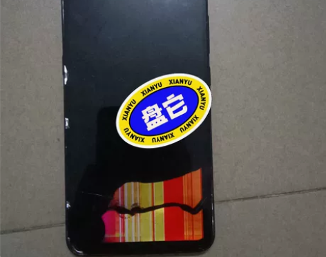 VIVOs1开机内爆，其他不详，实物拍摄如...