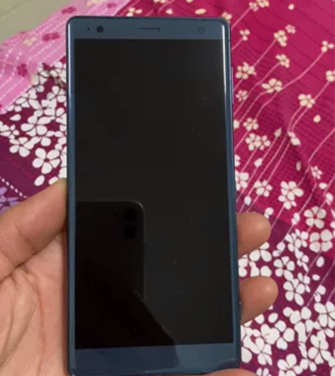 索尼xz2，移动联通4g手机。边框无磕碰，...