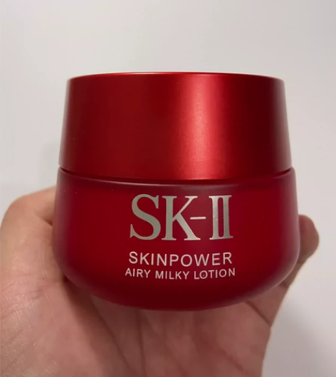 sk2大红瓶面霜80g 这瓶是清爽的，因为...