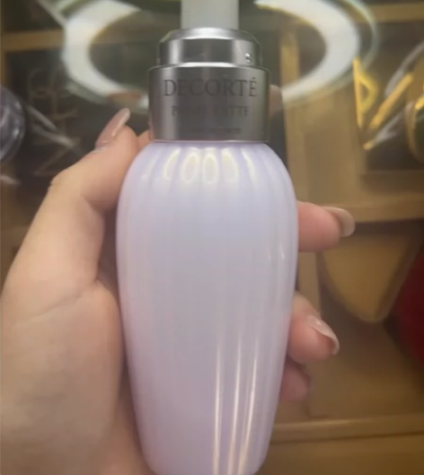 黛珂牛油果乳液150ml 感兴趣的话点“我...