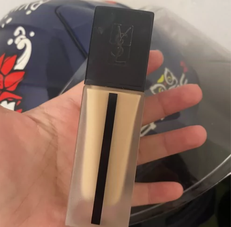 ysl恒久粉底液b20 感兴趣的话点“我想...