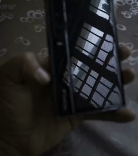 柔宇二代折叠屏手机转让，价格999，送原装...