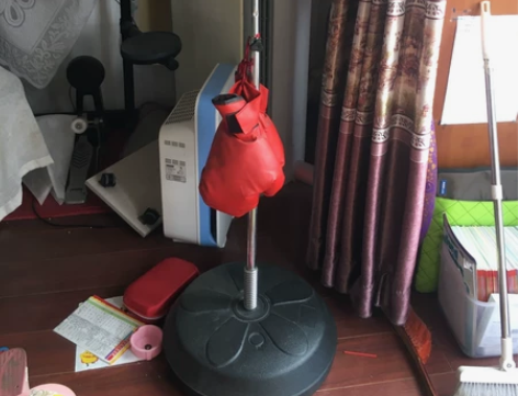 拳击运动套装。 拳击训练器。 9层新几乎全...