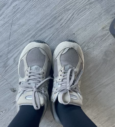 新百伦 2002r 灰色 38码 很百搭很...