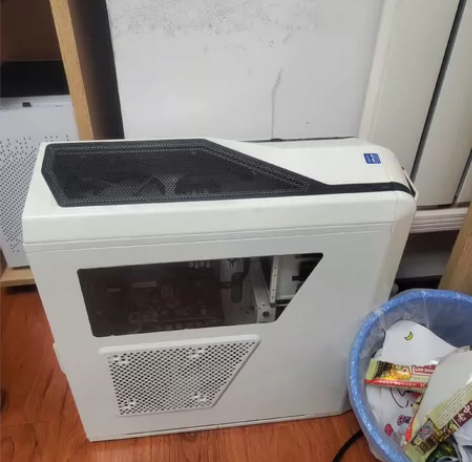 电脑主机出售，旧电脑升级，现在出售替换部件...