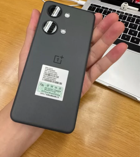 自用一加ace2v，黑色，12+256g，...