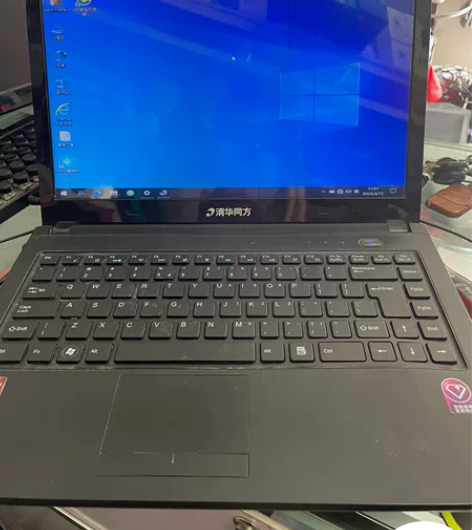 清华同方笔记本，键盘有损坏的，需要配外置键...