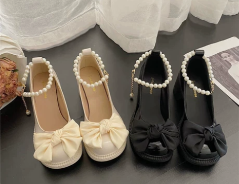 春夏新款蝴蝶结珍珠链法式玛丽珍小皮鞋女配裙...