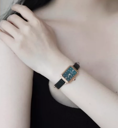 Lola Rose小绿表 轻奢女表复古小方...