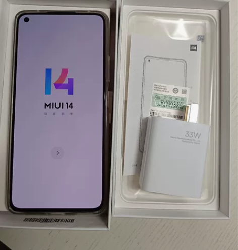 小米11青春版 8+256 粉色 在保，9...