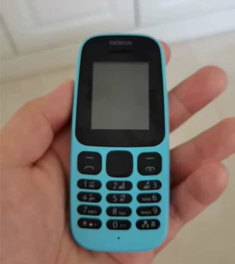 闲置诺基亚打电话手机，超长待机 感兴趣的话...