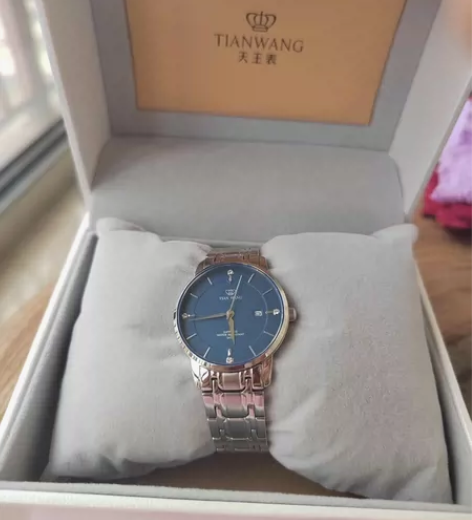 天王手表，带日期 感兴趣的话点“我想要”和...