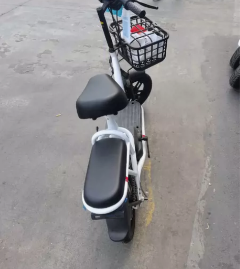 新车999块，全款，新国标小蓝牌，新车新电...