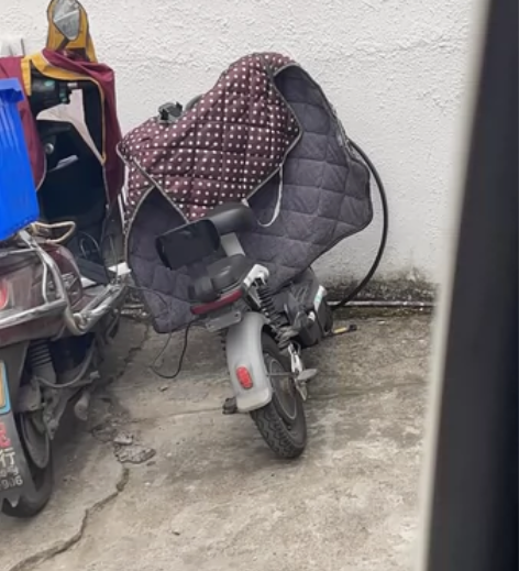 全新手持振动器。1.2米长。运费自理。 感...