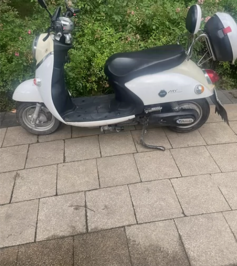 个人闲置台铃电动车，5块大电池，现在充满电...