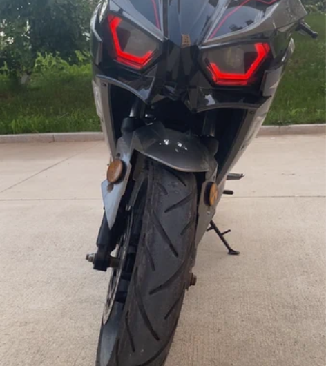 H2摩托车刚骑行一年，里程3300公里。已...