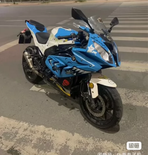 宝雕双缸大小眼电喷400cc 动力嘎嘎猛，...