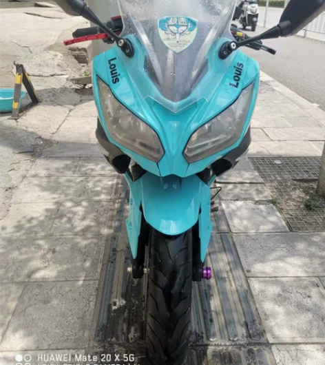 绝版车型小忍者油改电，72伏38安的大电池...