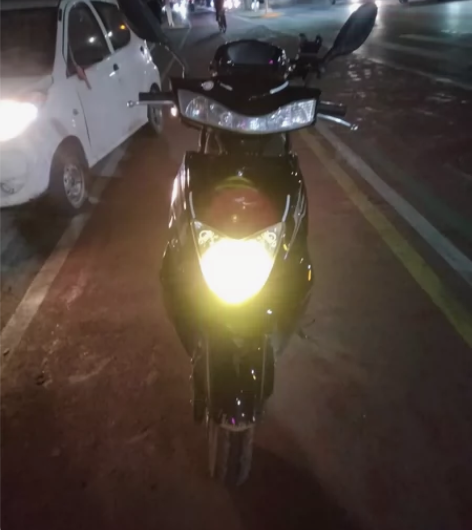 踏板摩托车驱蒂 21年车子跑了8千公里??...