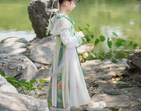 女童汉服春夏2023新款超仙气古装儿童唐装...