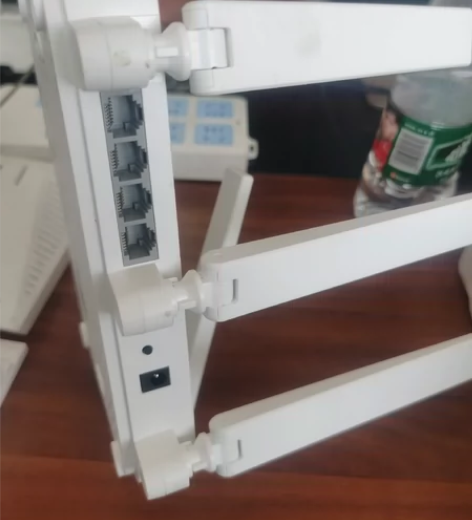 ZTE/中兴 中兴E1630 感兴趣的话点...