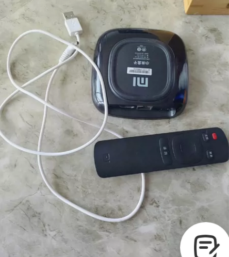小米盒子，只有电源线和遥控器，主机，没有电...