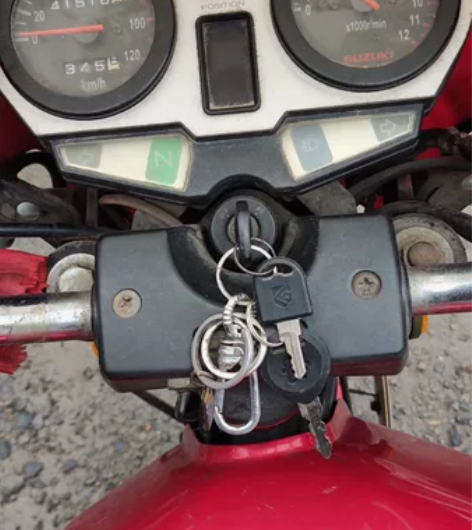 豪爵铃木钻豹125-K全车原装件，正常保养...