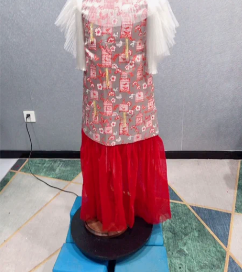 中式设计师儿童旗袍，130尺码，全新。处理...