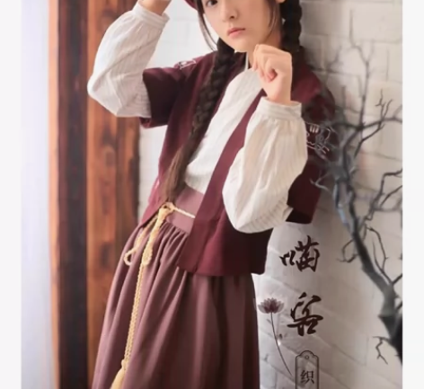 徐娇织羽集的汉元素三件套+帽子 感兴趣的话...