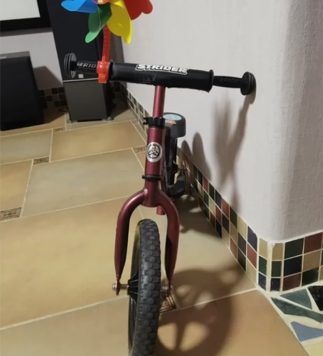 STRIDER PRO儿童平衡车，stri...