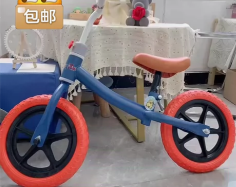 母婴店不开了，赔钱处理15个儿童平衡车溜溜...