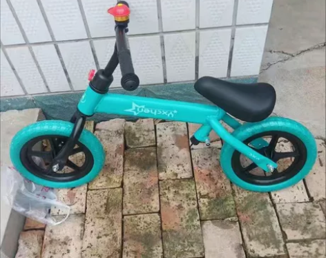 实体店清理库存，平衡车儿童无脚踏宝宝滑行滑...