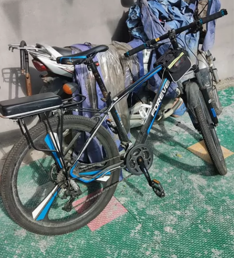 永久牌山地自行车，低价出售 感兴趣的话点“...