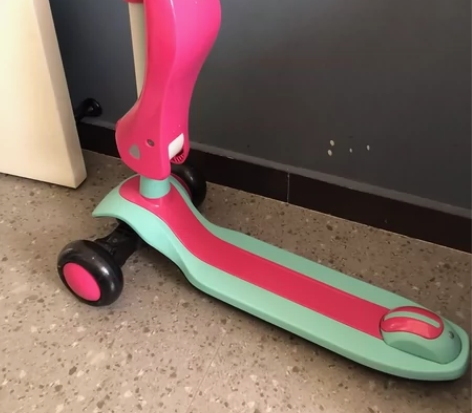 babycare滑板车9.5新没下过楼 感...