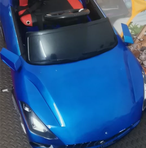 儿童电动车,自家宝宝用的,从没开出门,一直...