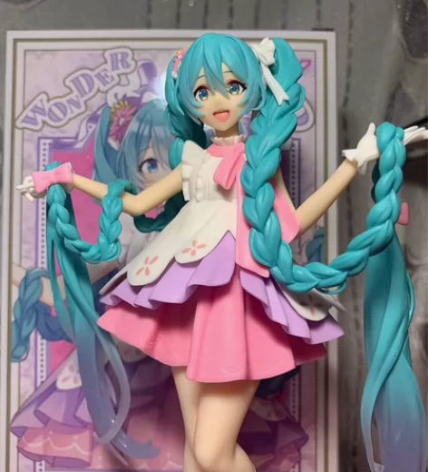 初音未来长发公主景品手办 感兴趣的话点“我...