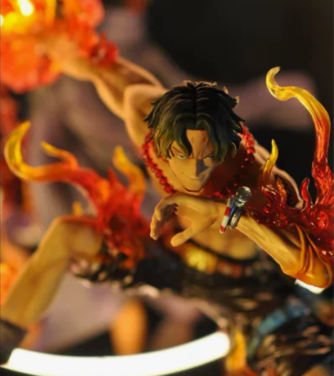 【全新现货】IU共鸣系列火拳艾斯战损版手办...