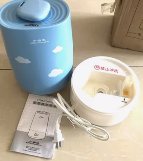 闲置转让小南瓜加湿器家用静音大容量卧室办公...