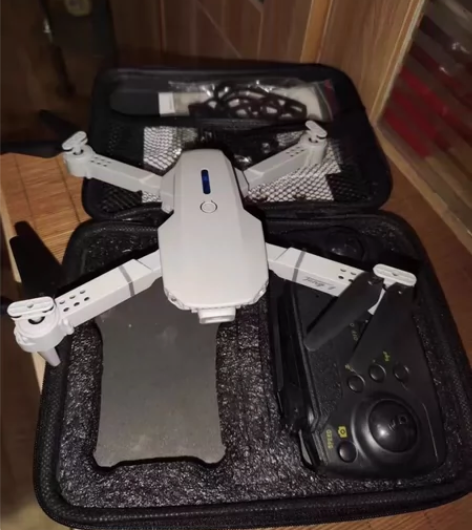 捡漏！原价两千多大疆级全新8K5G航拍折叠...