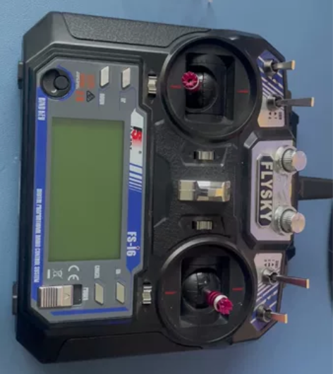 富斯i6遥控器有瑕疵，如视频中有一通道不在...