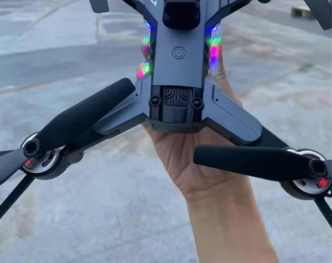 【实体店倒闭，亏本处理】原价1399的，现...