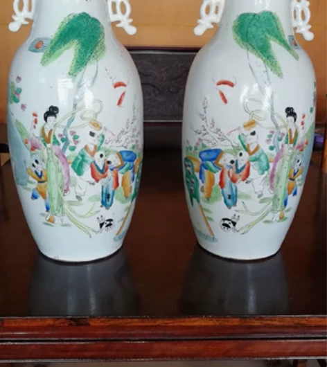 五六七纯手绘欢天喜地大赏瓶一对，品相完美画...