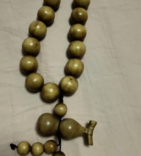 本人在国外工作，此手串由南太平洋岛国瓦努阿...