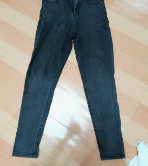 女士女仔裤 休闲卫裤 码数都有标注 均7元...